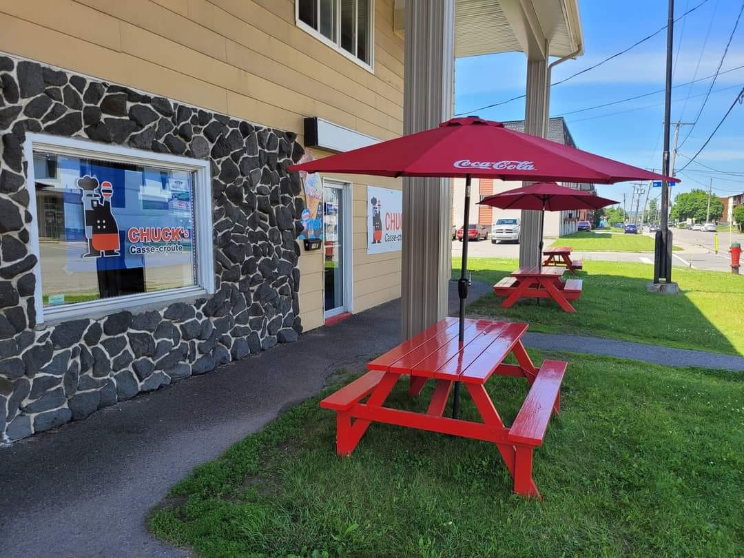 Façade du casse-croûte Chuck